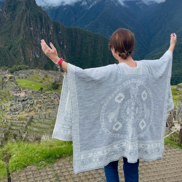 Artisan Sweaters - Alpaca Wool Blend Travel Poncho Cardigan Sweater Wrap Llama REVERSIBLE Grey
